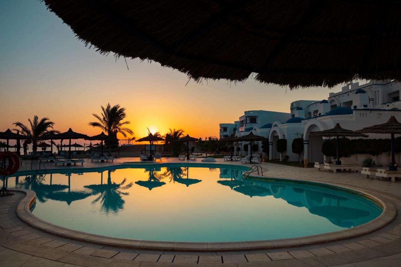 Coral Sun Beach (Adults Only) Safaga Luaran gambar